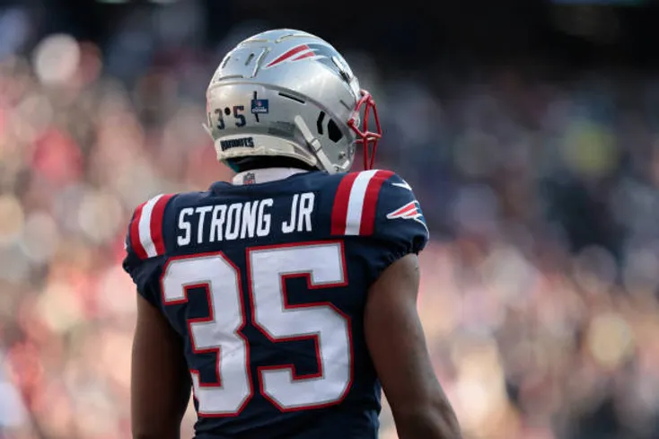 TRADE: Patriots to trade RB Pierre Strong To Browns For OL Tyrone Wheatley