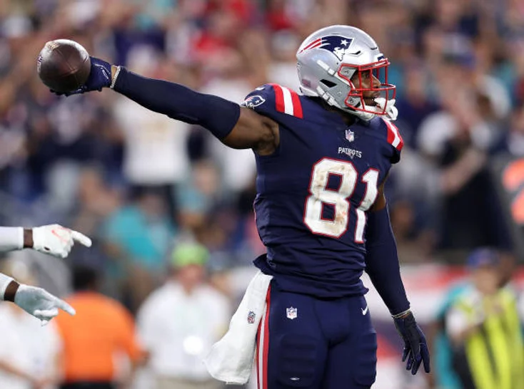 Report: Patriots trade Jonnu Smith to the Falcons