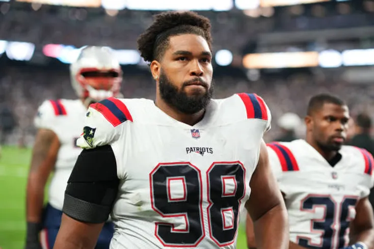 Patriots re-sign defensive tackle Carl Davis to a one-year contract