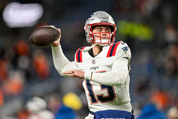 Report: Patriots re-sign QB Nathan Rourke