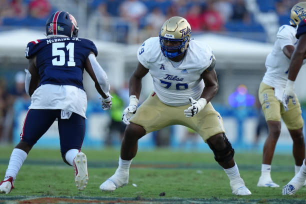 Quick 6: Get to know NFL Draft Prospect Darrell Simpson
